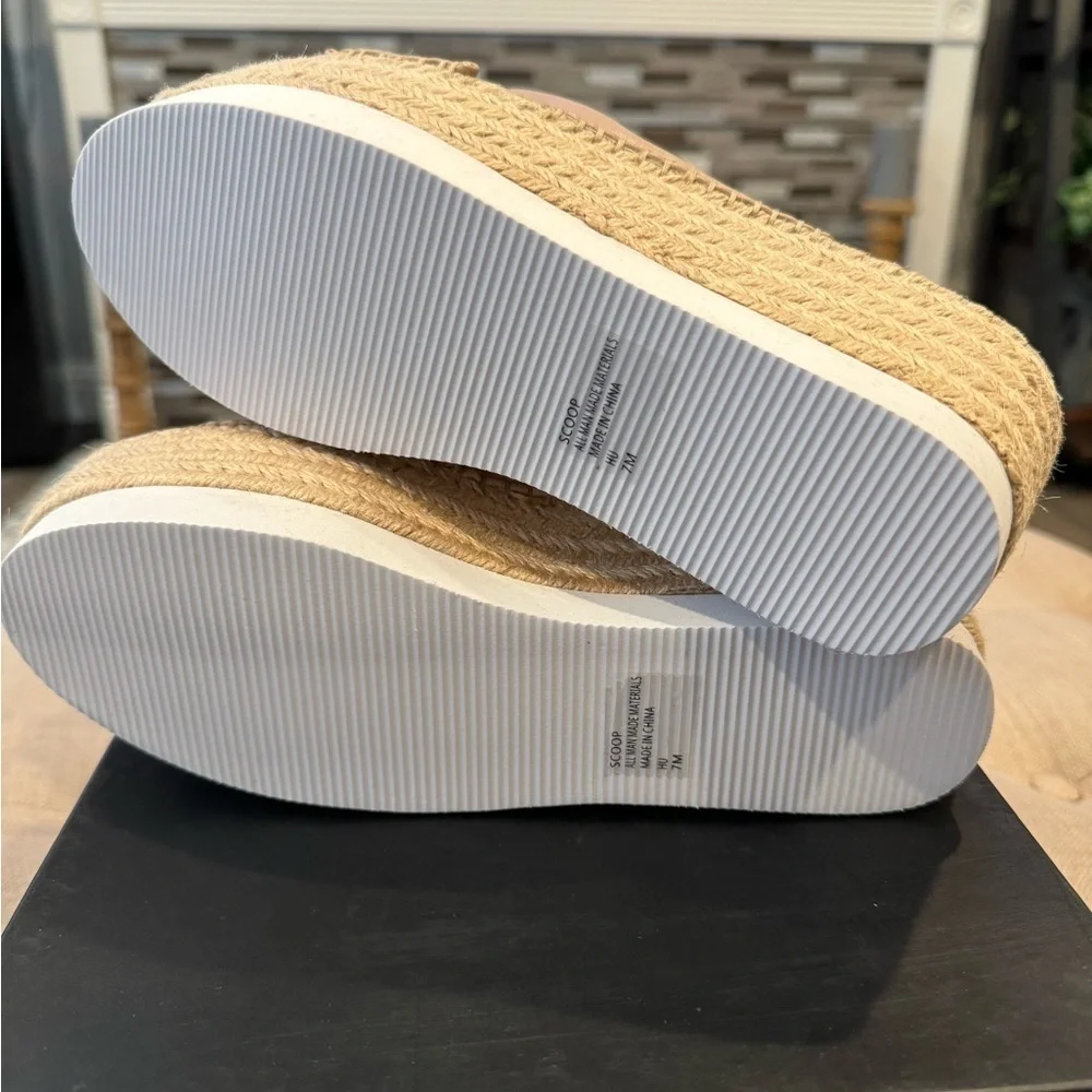 Charles David Scoop Espadrille Sandal